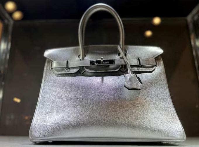 Hermes Shoppers Try Again in Birkin Bag Antitrust Lawsuit