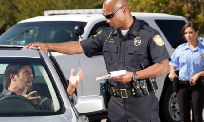 What to Do When Police Stop You While Driving: A Legal Guide