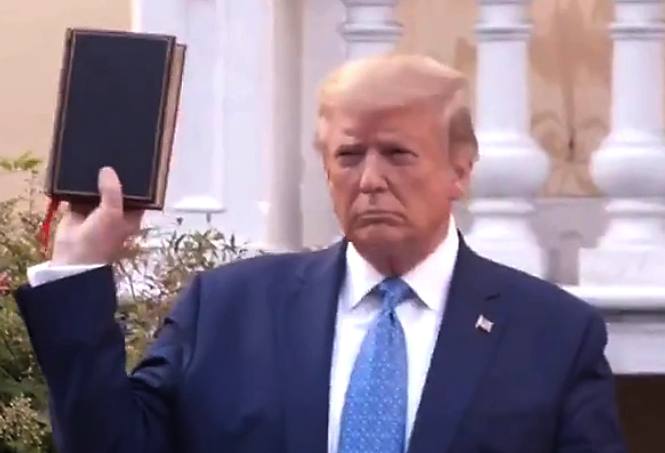 Trump Issues Executive Order To End ‘Anti-Christian Bias,’ Raising Legal Concerns