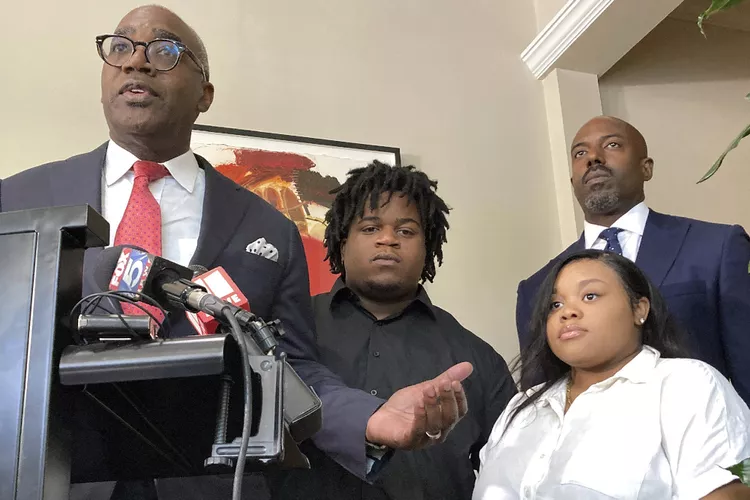 georgia-hospital-lawsuit-baby-decapitated-081023-2-6091a300c4f7487d96b50ff2705a2330