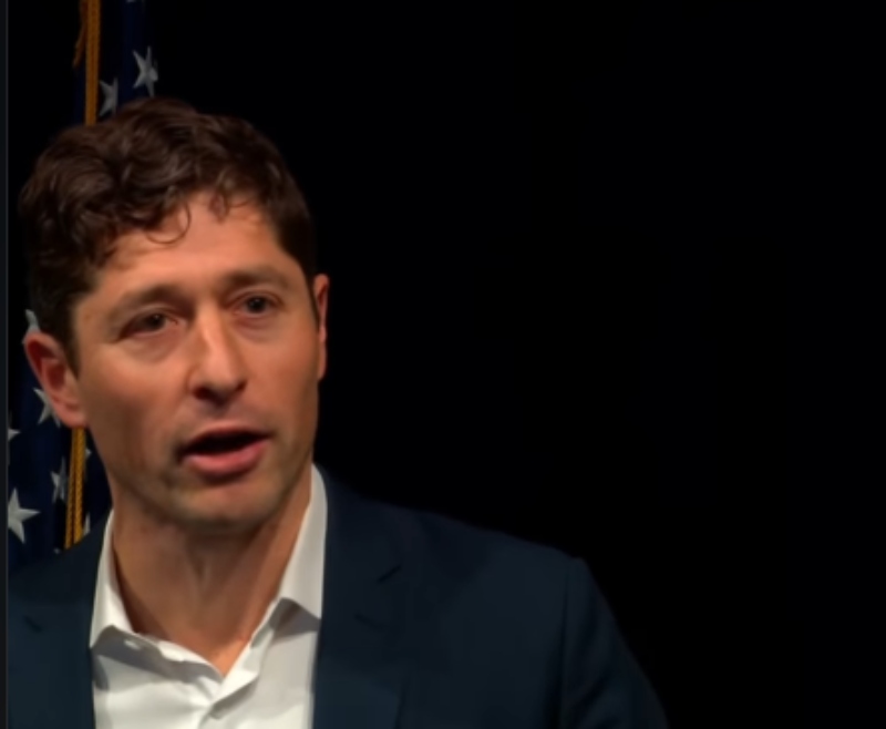 Mayor’s Call for ICE to Get Out of Minneapolis Over Shooting Incident Won’t Happen, But this is What the State Can Do